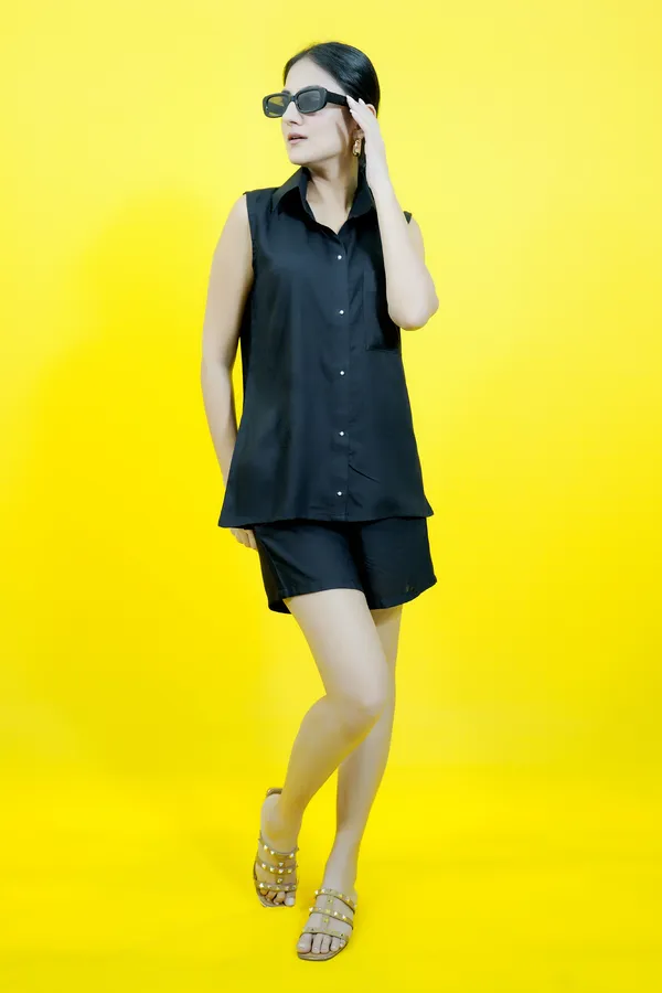 Black_Cotton_Blend_Solid_Collared_Sleeveless_Shirt_&_Regular_Shorts_Co-Ord_Set_For_Women