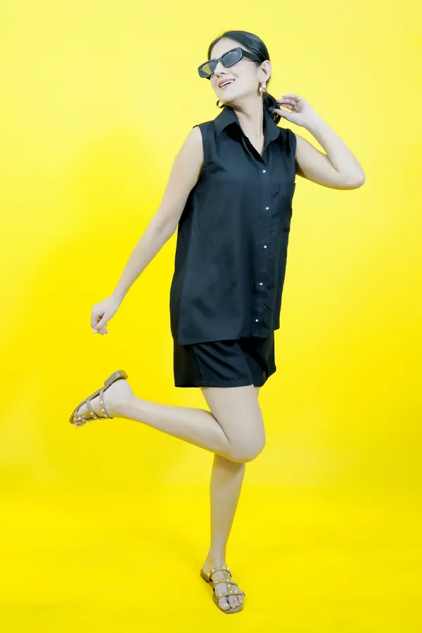 Black_Cotton_Blend_Solid_Collared_Sleeveless_Shirt_&_Regular_Shorts_Co-Ord_Set_For_Women