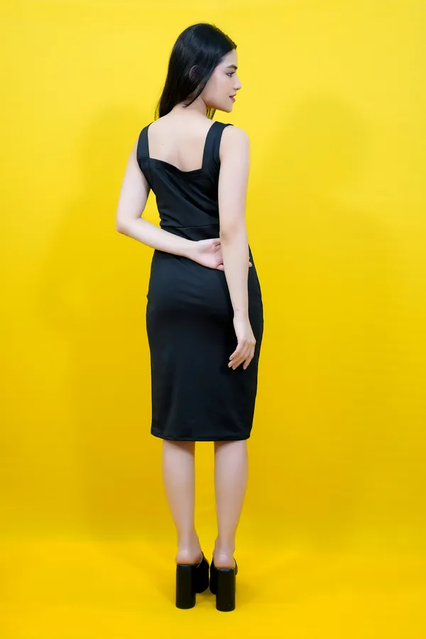 Solid_Black_Lycra_Blend_Sweetheart_Neck_Sleeveless_Knee_Length_Bodycon_Dress_For_Women