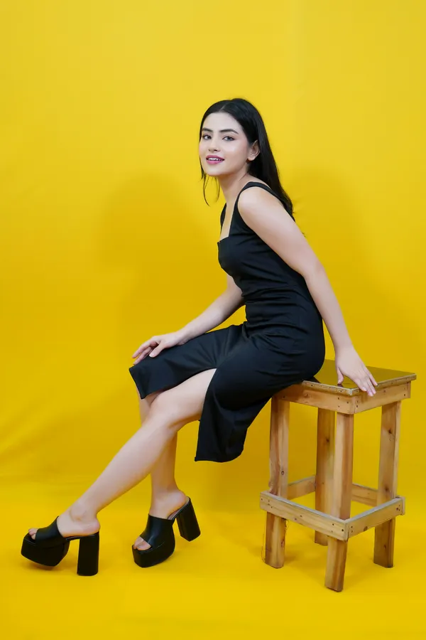 Solid_Black_Lycra_Blend_Sweetheart_Neck_Sleeveless_Knee_Length_Bodycon_Dress_For_Women