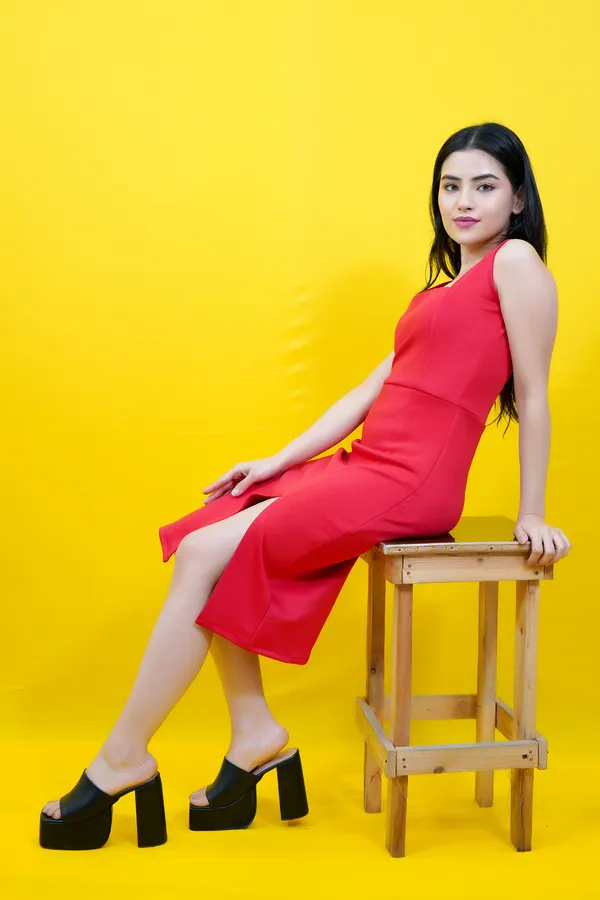 Red_Lycra_Blend_Square_Neck_Sleeveless_Knee_Length_Bodycon_Dress_For_Women
