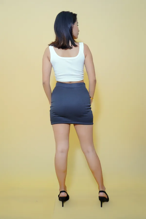 Grey_Solid_Lycra_Blend_Pencil_Mini/Short_Elastic_Regular_Skirt_For_Women