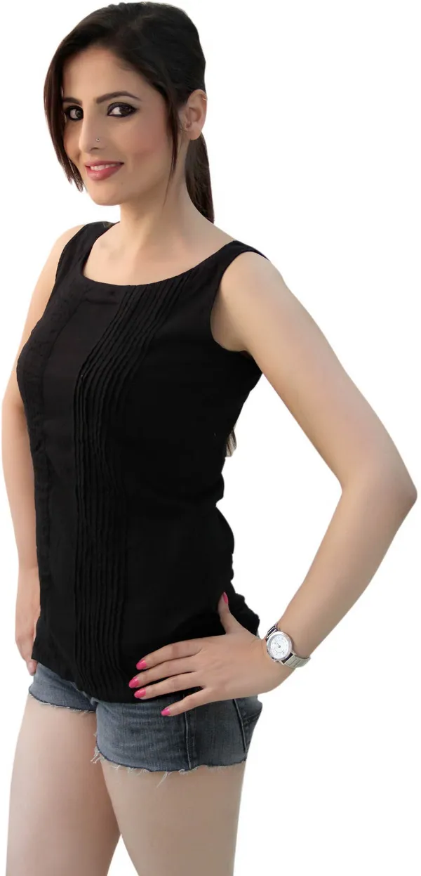 Black_Casual_Sleeveless_Solid_Tops_For_Women