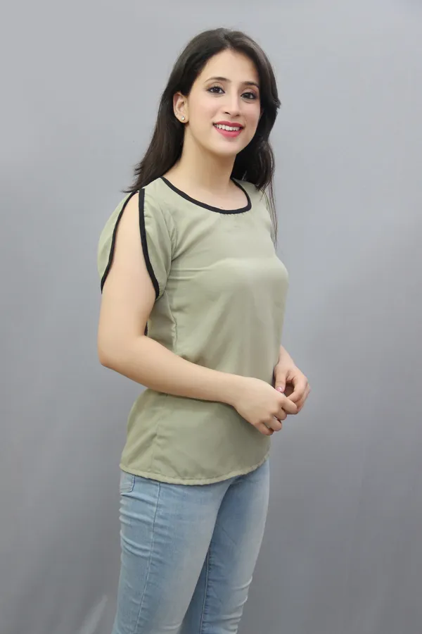 Green_Casual_Solid_Tops_For_Women