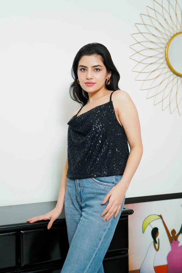 Black_Casual_Embellished_Tops_For_Women