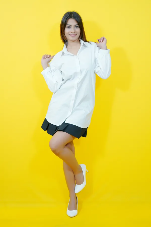 White_Cotton_Blend_Full_Sleeve_Solid_Hip_Length_Oversized_Fit_Shirt_For_Women