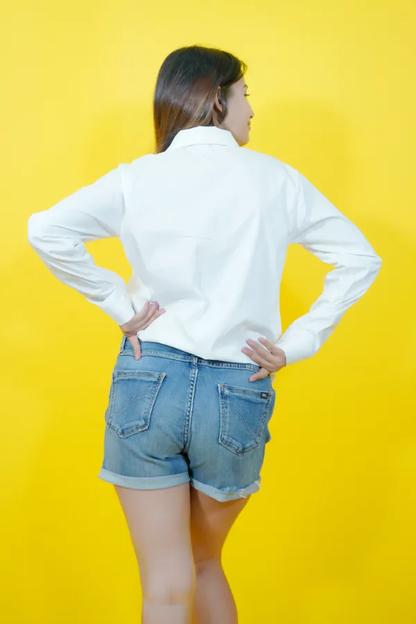 White_Cotton_Blend_Full_Sleeve_Solid_Hip_Length_Relaxed_Fit_Shirt_For_Women
