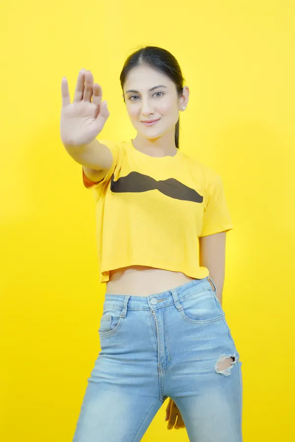Yellow_Polycotton_Printed_Short_Sleeve_Round_Neck_Comfort_Fit_Crop_T_Shirt_For_Women