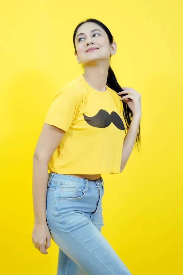 Yellow_Polycotton_Printed_Short_Sleeve_Round_Neck_Comfort_Fit_Crop_T_Shirt_For_Women