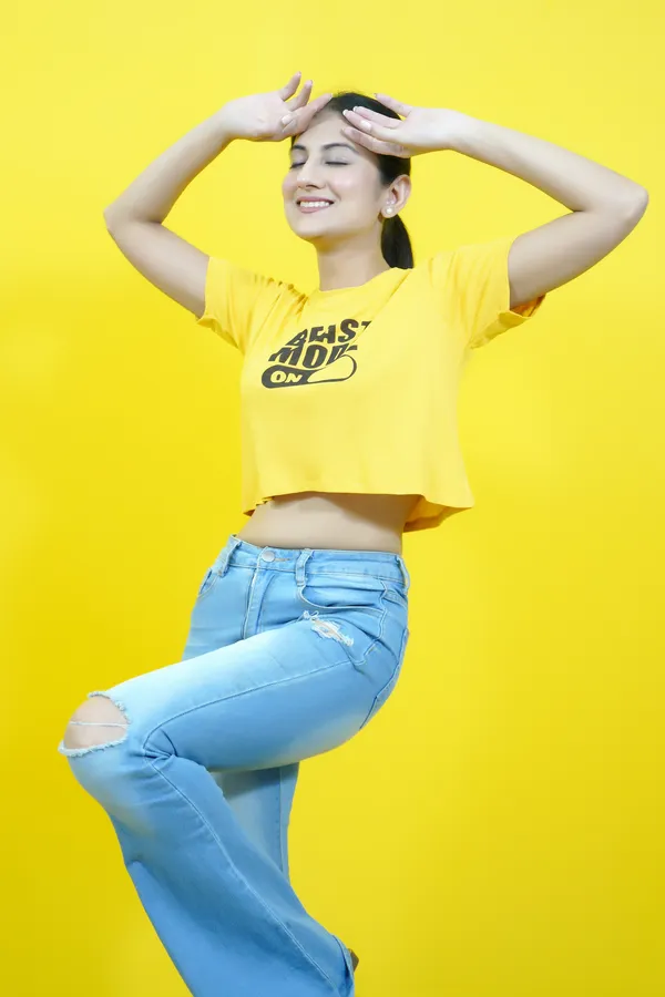 Yellow_Polycotton_Sporty_Short_Sleeve_Round_Neck_Comfort_Fit_Crop_T_Shirt_For_Women