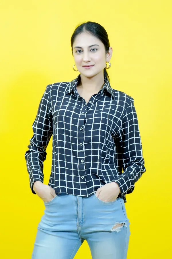 Black_Cotton_Blend_Full_Sleeve_Checkered_Crop_Relaxed_Fit_Shirt_For_Women