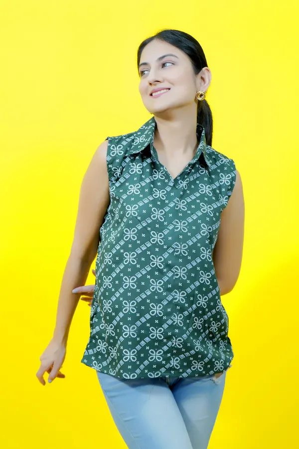 Dark_Green_Casual_Printed_Tops_For_Women