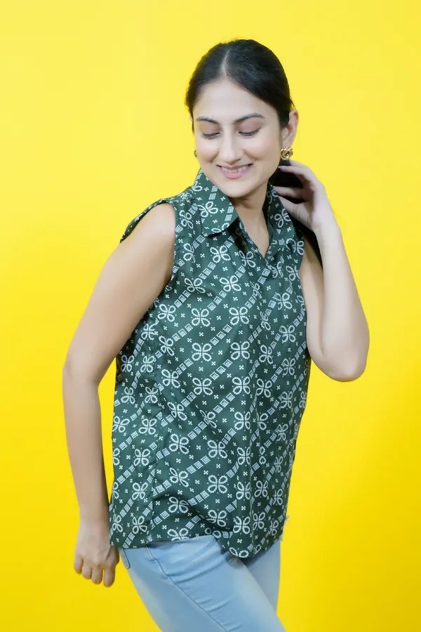 Dark_Green_Casual_Printed_Tops_For_Women