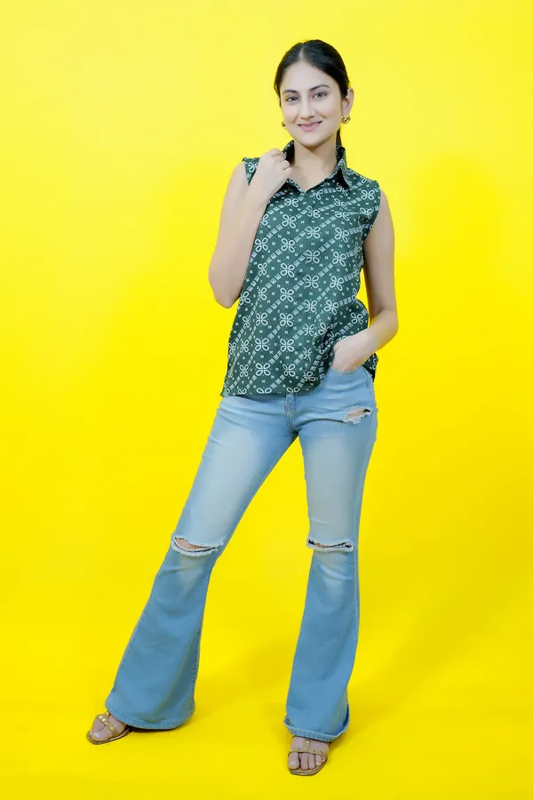 Dark_Green_Casual_Printed_Tops_For_Women