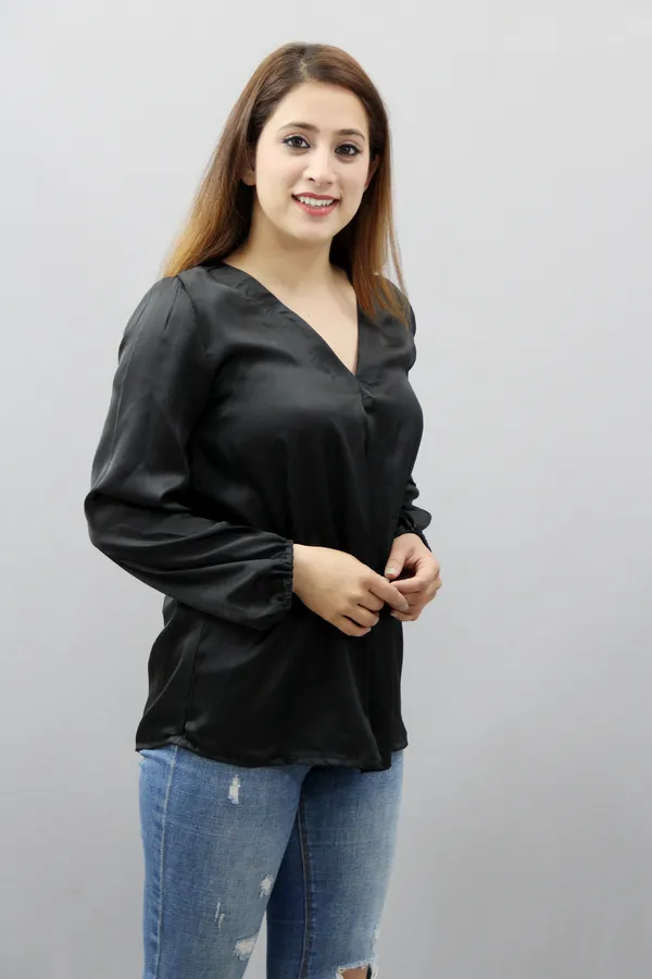 Black_Casual_Solid_Tops_For_Women
