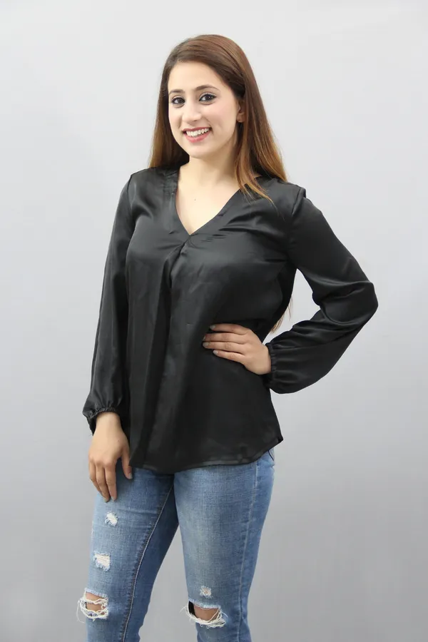 Black_Casual_Solid_Tops_For_Women