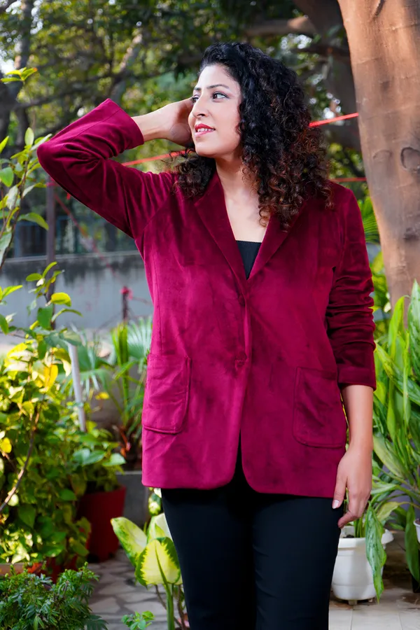 Maroon_Velvet_Solid_Relaxed_Fit_Long_Sleeves_Single_Breasted_Blazer_For_Women_&_Girls