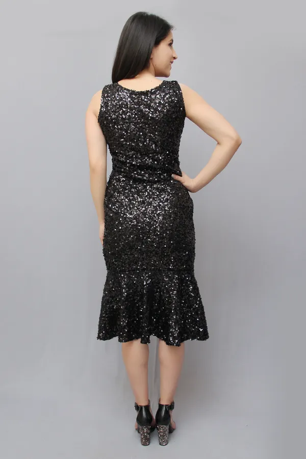 Drop_Waist_Black_Knee_Length_Dress_For_Women
