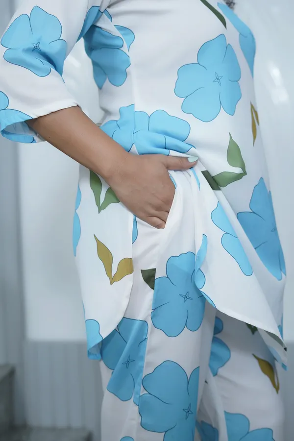 White_&_Blue_Floral_Print_Co-Ord_Set_For_Women