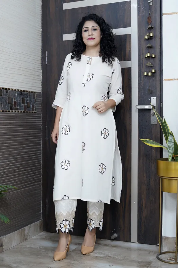 Beige_Color_Embroidered_Linen_Co-Ord_Set_For_Women