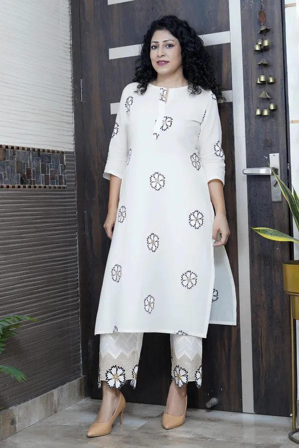 Beige_Color_Embroidered_Linen_Co-Ord_Set_For_Women