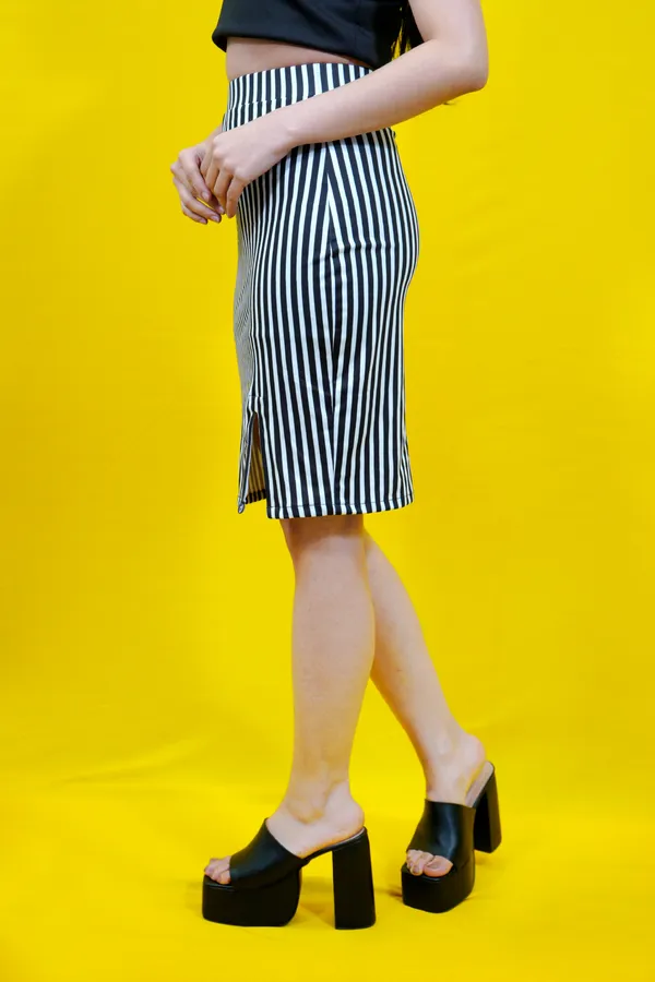 Women_Striped_Tube_Black_&_White_Skirt