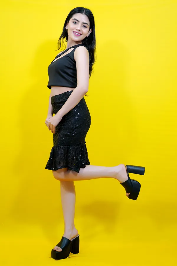 Black_Embellished_Net_Tube_Above_Knee__Regular_Skirt_For_Women
