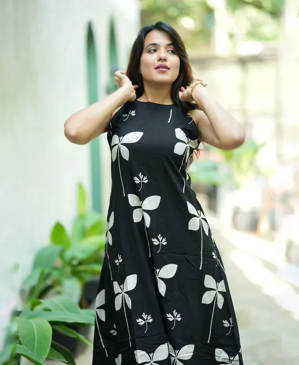 chic_Printed_A-Line_Halter_Neck_Kurta_Palazzo_Set