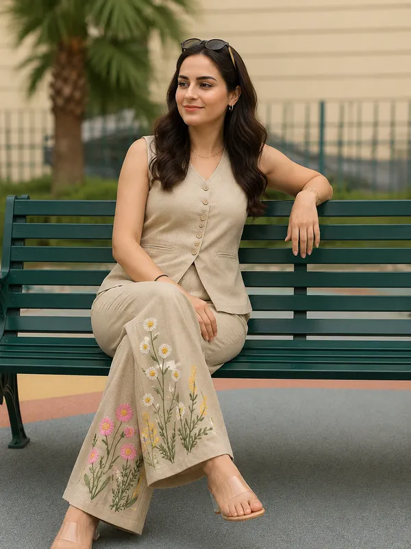 Stylish_cotton_slub_embroidered_co-ord_set_with_tailored_silhouette_and_functional_detailing