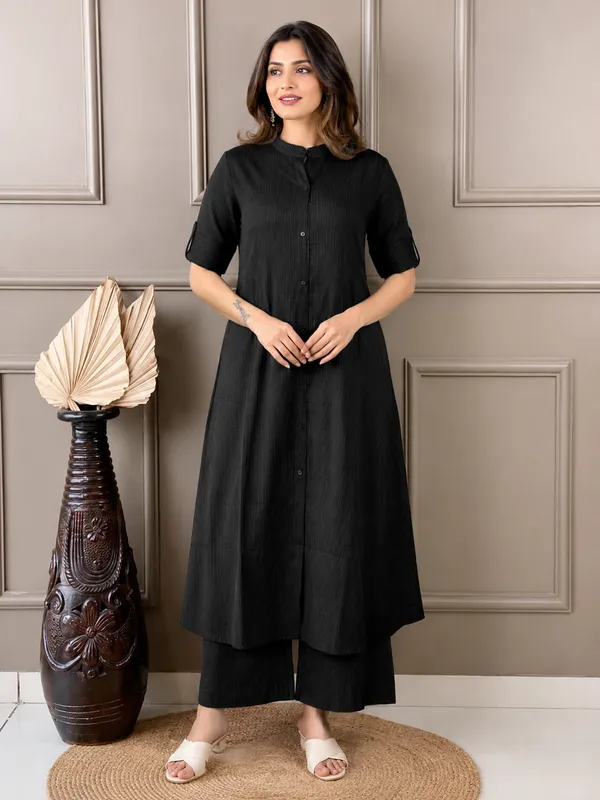 Trending_A-Line_Cotton_Kurti_Palazzo_Set_with_Katha_Work