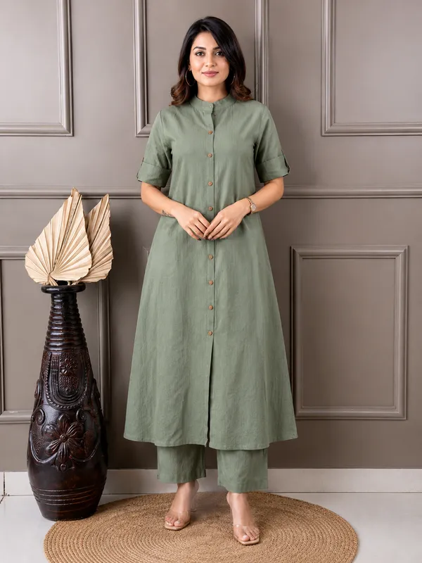 Trending_A-Line_Cotton_Kurti_Palazzo_Set_with_Katha_Work