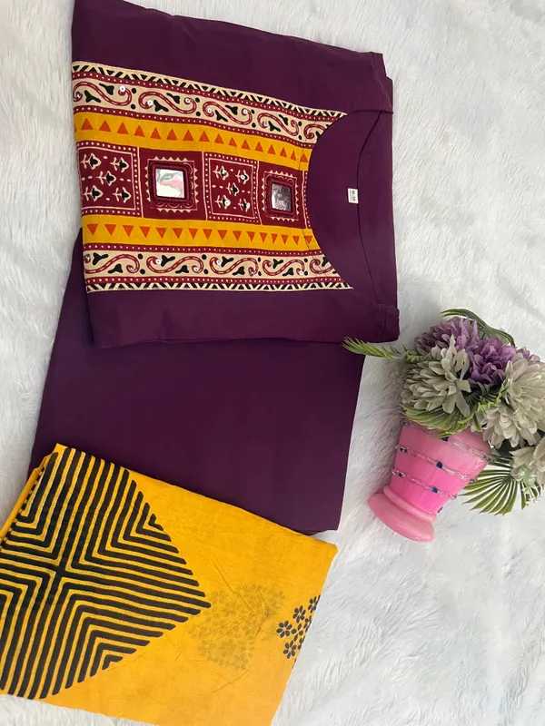 Women_Printed_Cotton_Kurta_Pant_Dupatta_Set