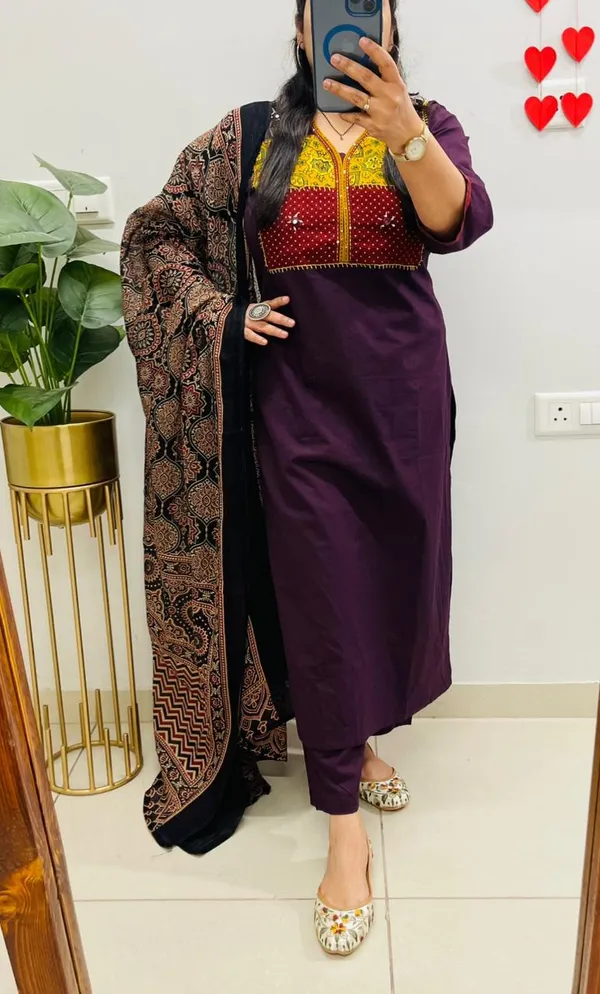 Women_Printed_Cotton_Kurta_Pant_Dupatta_Set