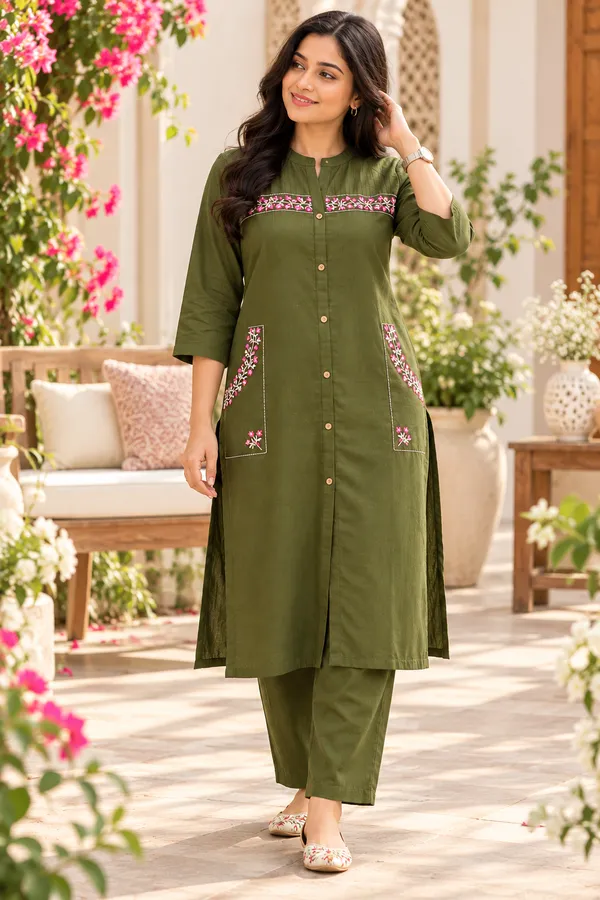Upgrade_Your_Office_Wear_with_this_Classy_Embroidered_Kurti_&_Trendy_2-Side_Pocket_Pant_All-Day_Comfort_&_Style!