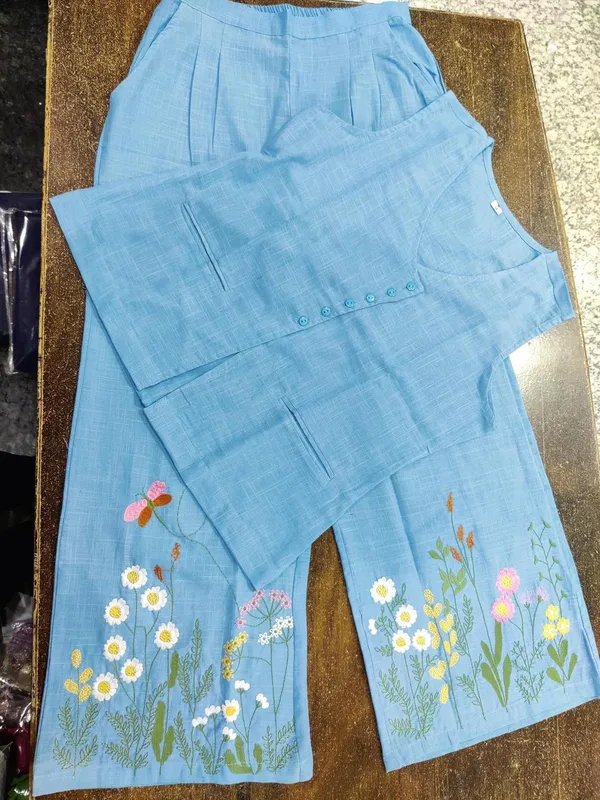 Stylish_cotton_slub_embroidered_co-ord_set_with_tailored_silhouette_and_functional_detailing