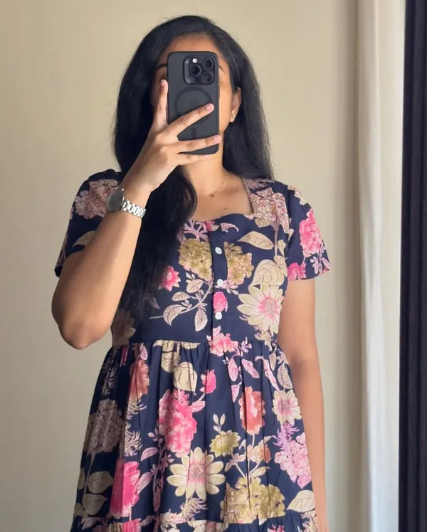 Beautiful_Cotton_Midi_Kurti_with_Puff_Sleeves_-_Floral_Print