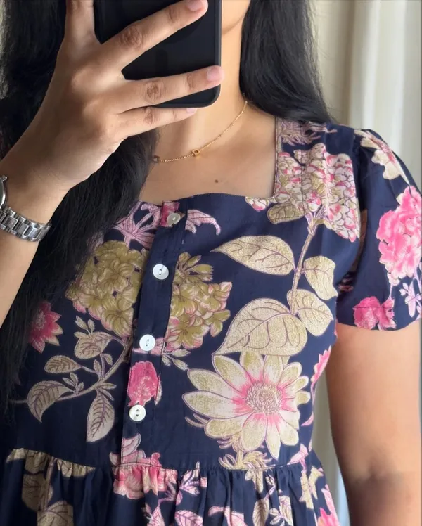 Beautiful_Cotton_Midi_Kurti_with_Puff_Sleeves_-_Floral_Print