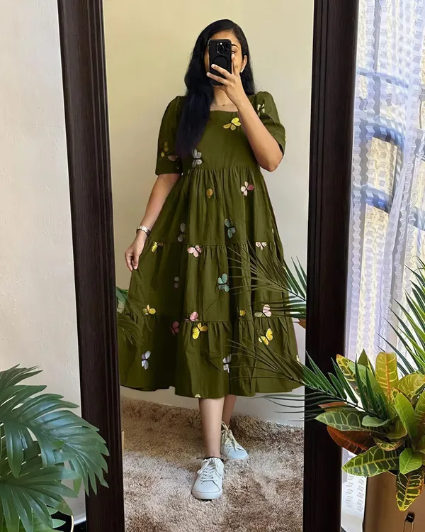 Mahndi_Green_Butterfly_Print_Cotton_Kurti_For_Women