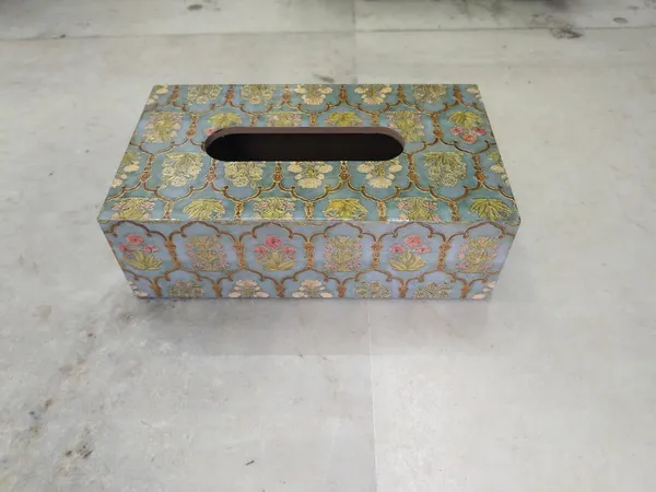 Royal_Bouquet_Tissue_Box_-_Wooden_Tissue_Holder_Box