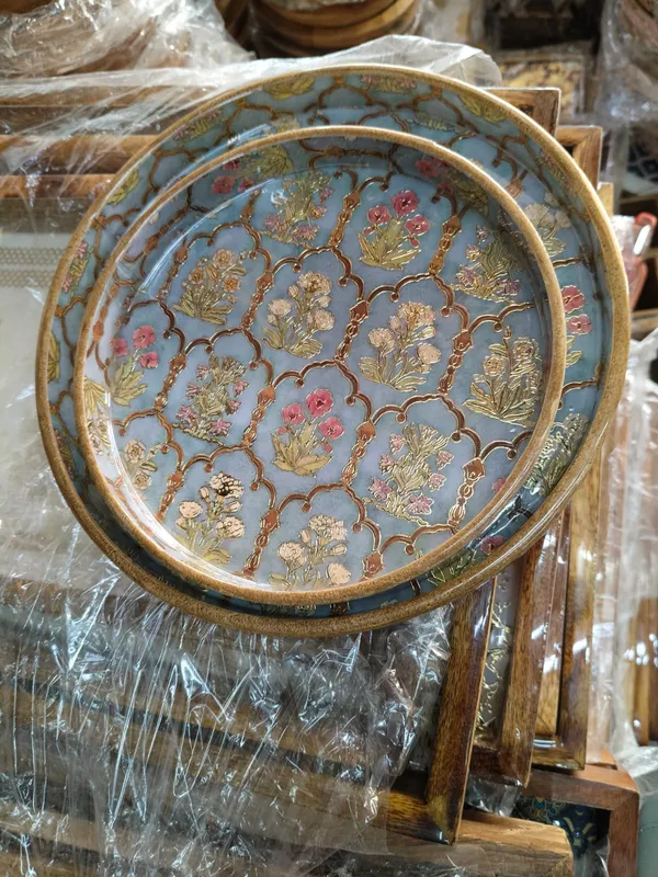 Pack_of_2_Royal_Bouquet_Round_Handcrafted_Wooden_Trays