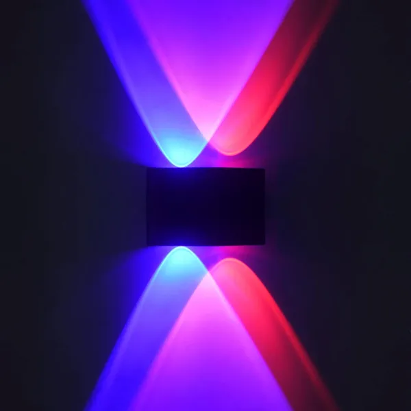 Trippiing_Wall_Lamp_11