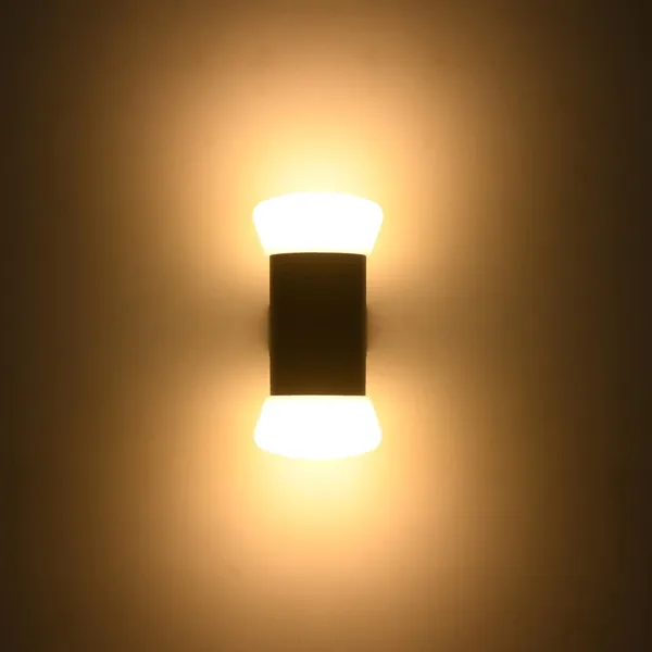 Trippiing_Wall_Lamp_9