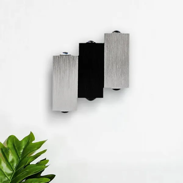 Tripping_Rgb_Step_Wall_Lamp_6_Watt_Indoor_Outdoor_Wall_Lamp_Metalic_Body_Color_Silver_Black_Light_Colour_Multicolor_1
