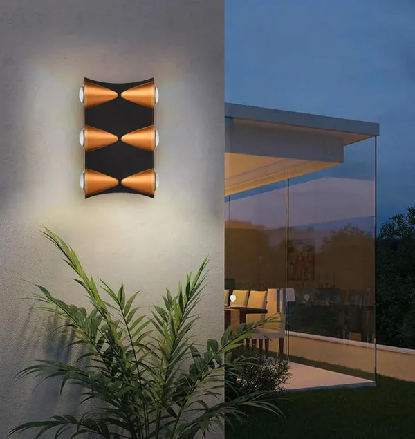 Trippiing_Wall_Lamp_14