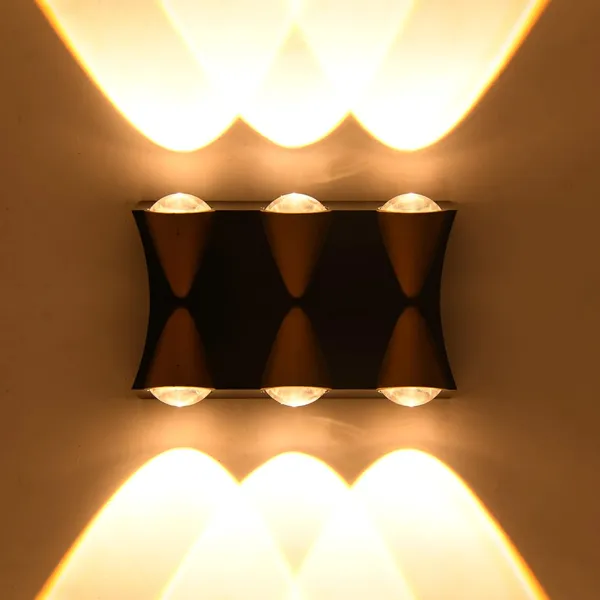 Trippiing_Wall_Lamp_14
