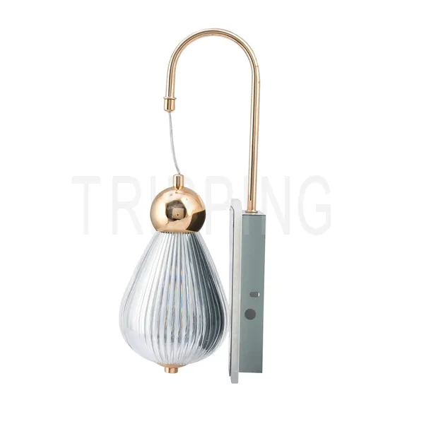 Gold_&_Clear_Decorative_8_Watt_Crystal_Diamond_Wall_Lamp