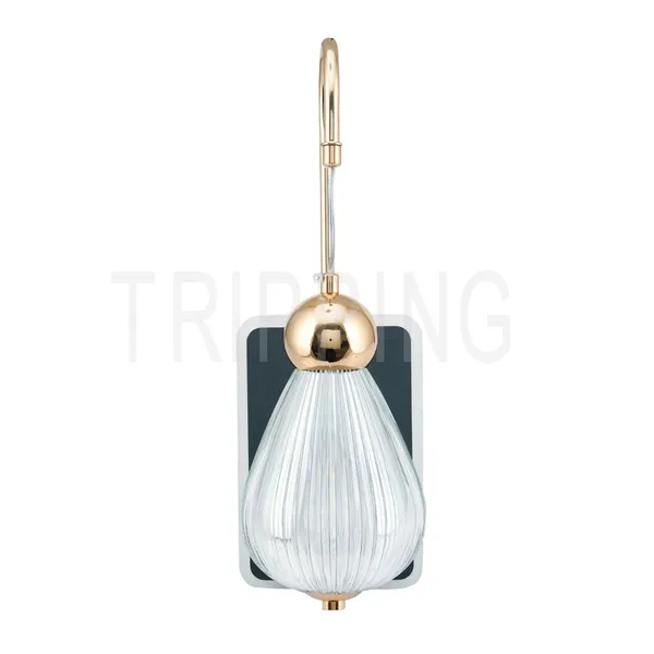 Gold_&_Clear_Decorative_8_Watt_Crystal_Diamond_Wall_Lamp