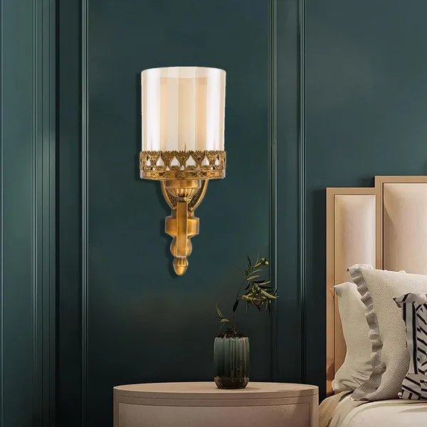 Golden_Decorative_4_Watt_Wall_Lamp_With_Amber_Glass_Shade