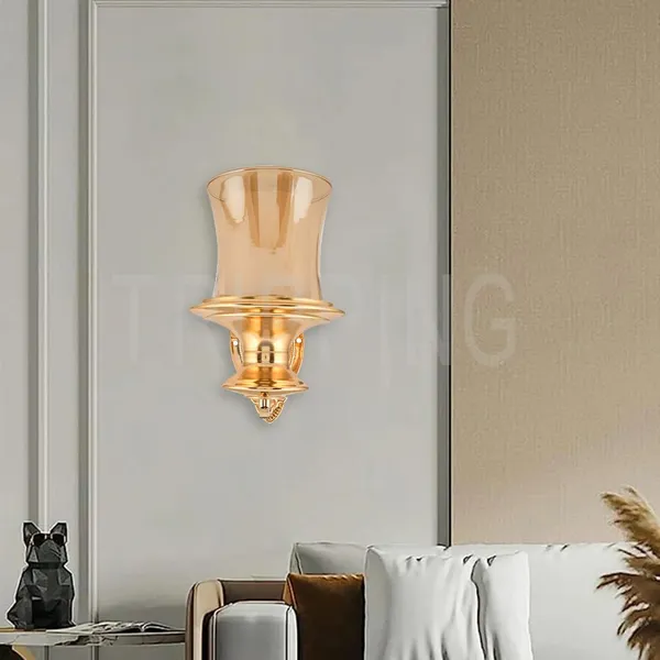 Gold_Decorative_Elegant_7_Watt_Classic_Wall_Lamp_With_Amber_Glass_Shade