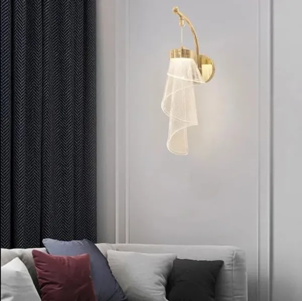 Gold_Decorative_Modern_Elegant_Design_6_Watt_Gold_Finish_Acrylic_Led_Wall_Lamp
